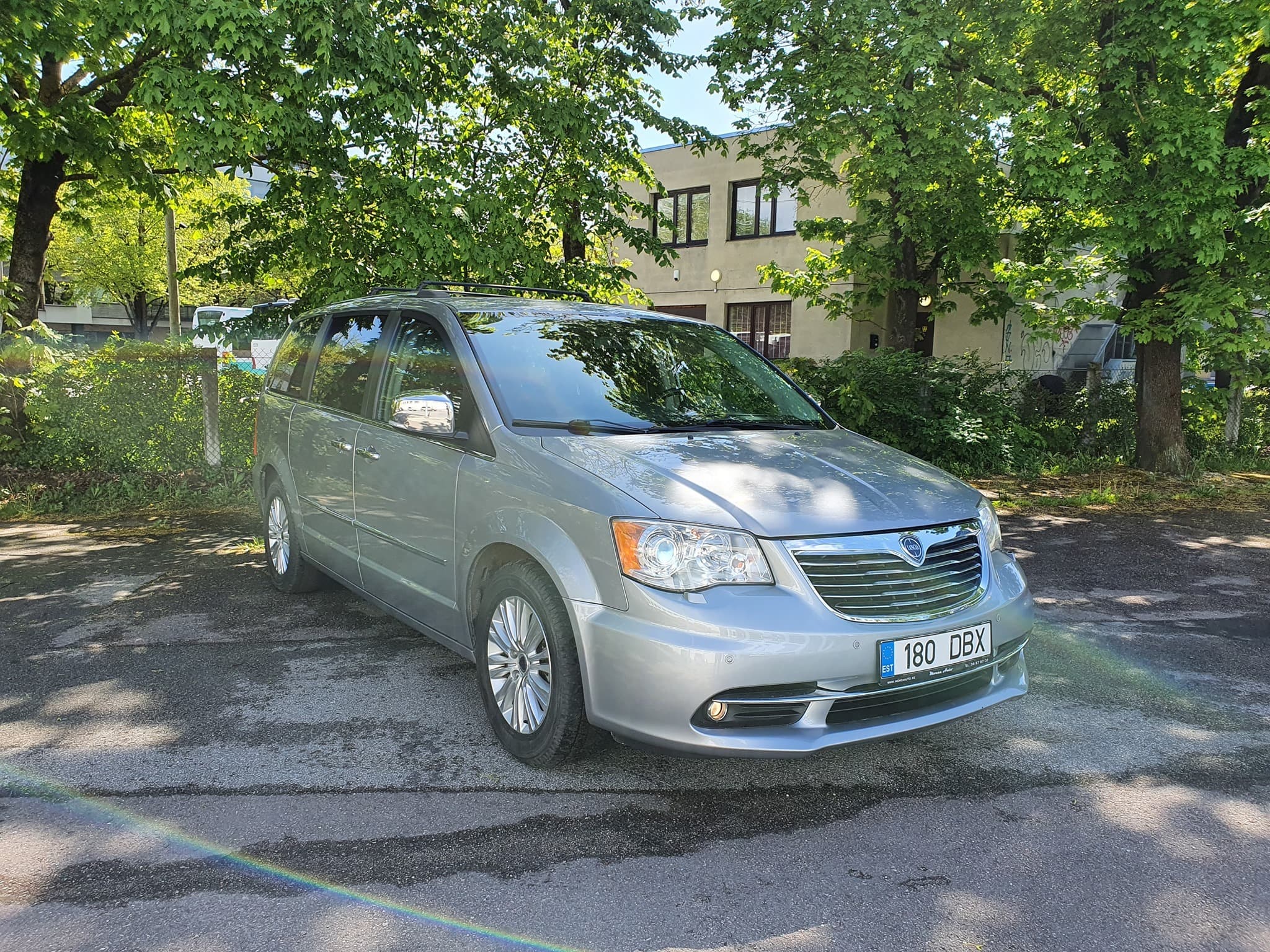 Lancia Voyager - Thumbnail 6