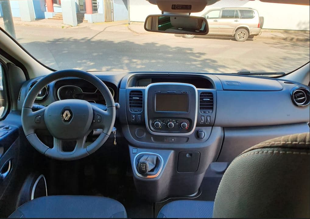 Opel Vivaro - Thumbnail 10